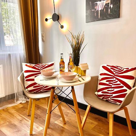 Super 1 Bed Room Condo In Warszawa Center Екстериор снимка